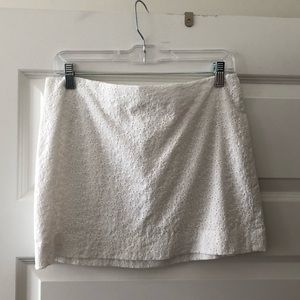 Lilly Pulitzer - White Lace Mini Skirt - Size 6